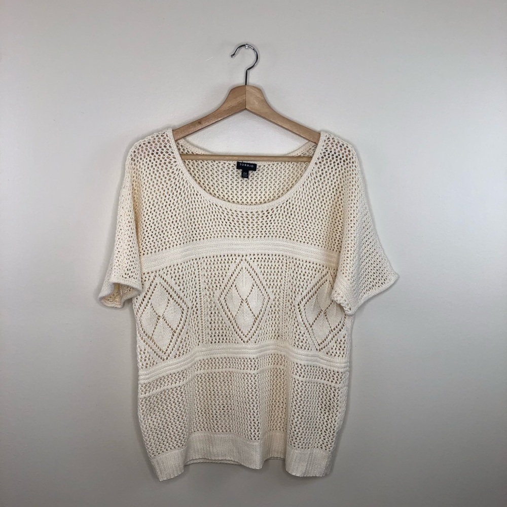 Torrid cream crochet dolman sweater size 00 (10)